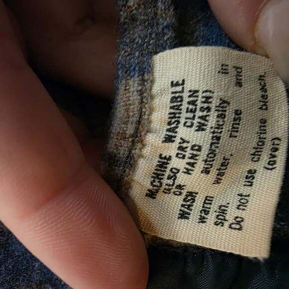 Vintage Pendleton Shirt 100% Pure Virgin Wool Plaid Made in USA youth XL - Picture 3 of 5